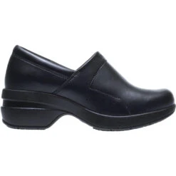 Wolverine Shoes: Women's W20518 Black Xpedite Slip Resistant Shoes